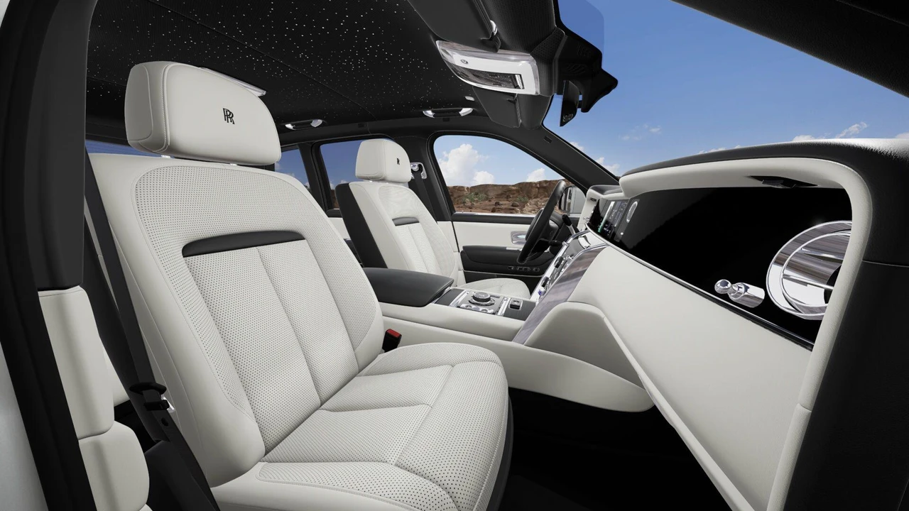 2027 Rolls-Royce Cullinan - Image 7 of 9