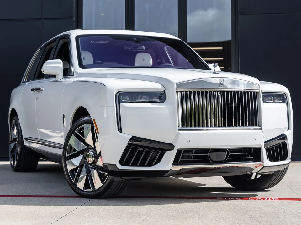 2027 Rolls-Royce Cullinan - Image 5 of 31