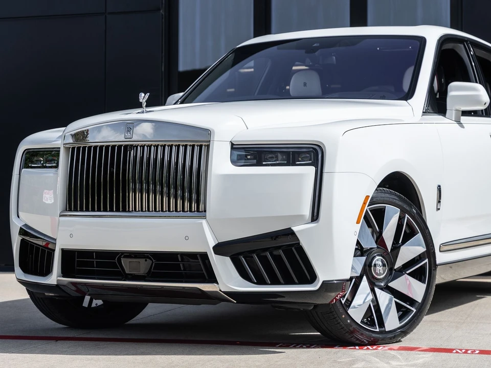 2027 Rolls-Royce Cullinan - Image 6 of 31