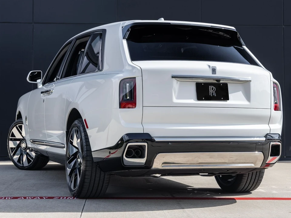 2027 Rolls-Royce Cullinan - Image 9 of 31