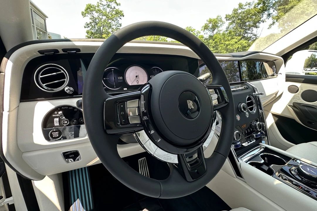 2027 Rolls-Royce Cullinan - Image 10 of 24