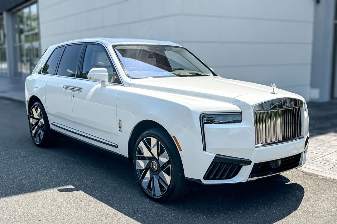 2027 Rolls-Royce Cullinan - Image 19 of 24