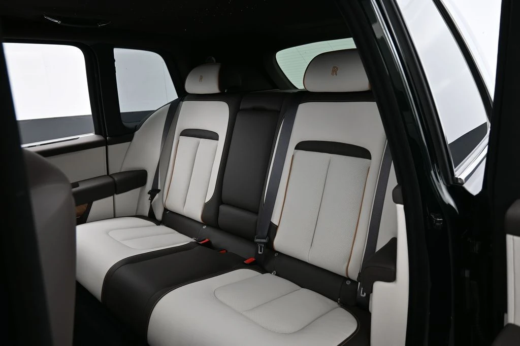 2027 Rolls-Royce Cullinan - Image 24 of 31