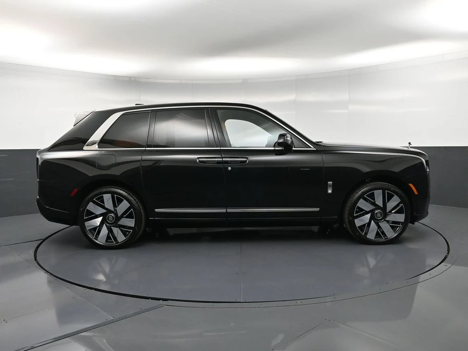 2027 Rolls-Royce Cullinan - Image 9 of 31