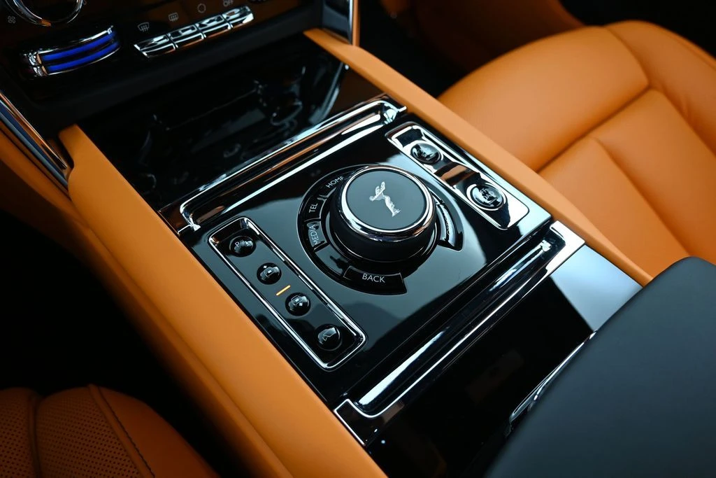 2027 Rolls-Royce Cullinan - Image 22 of 31