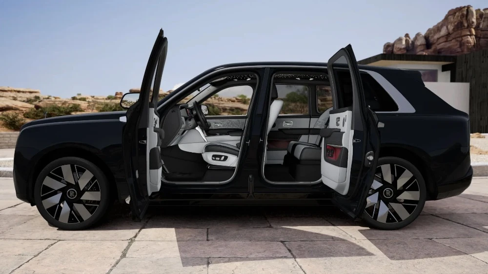 2027 Rolls-Royce Cullinan - Image 10 of 11