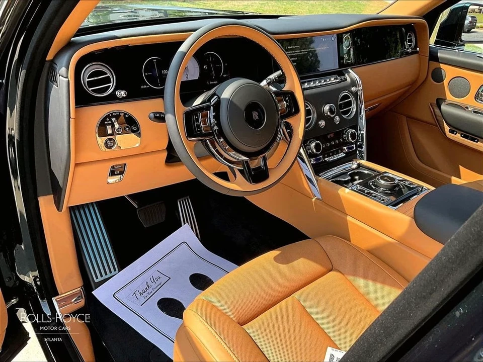 2027 Rolls-Royce Cullinan - Image 6 of 16