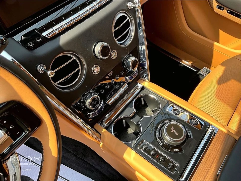 2027 Rolls-Royce Cullinan - Image 8 of 16