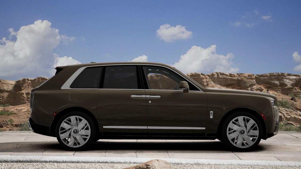 2027 Rolls-Royce Cullinan - Image 3 of 9