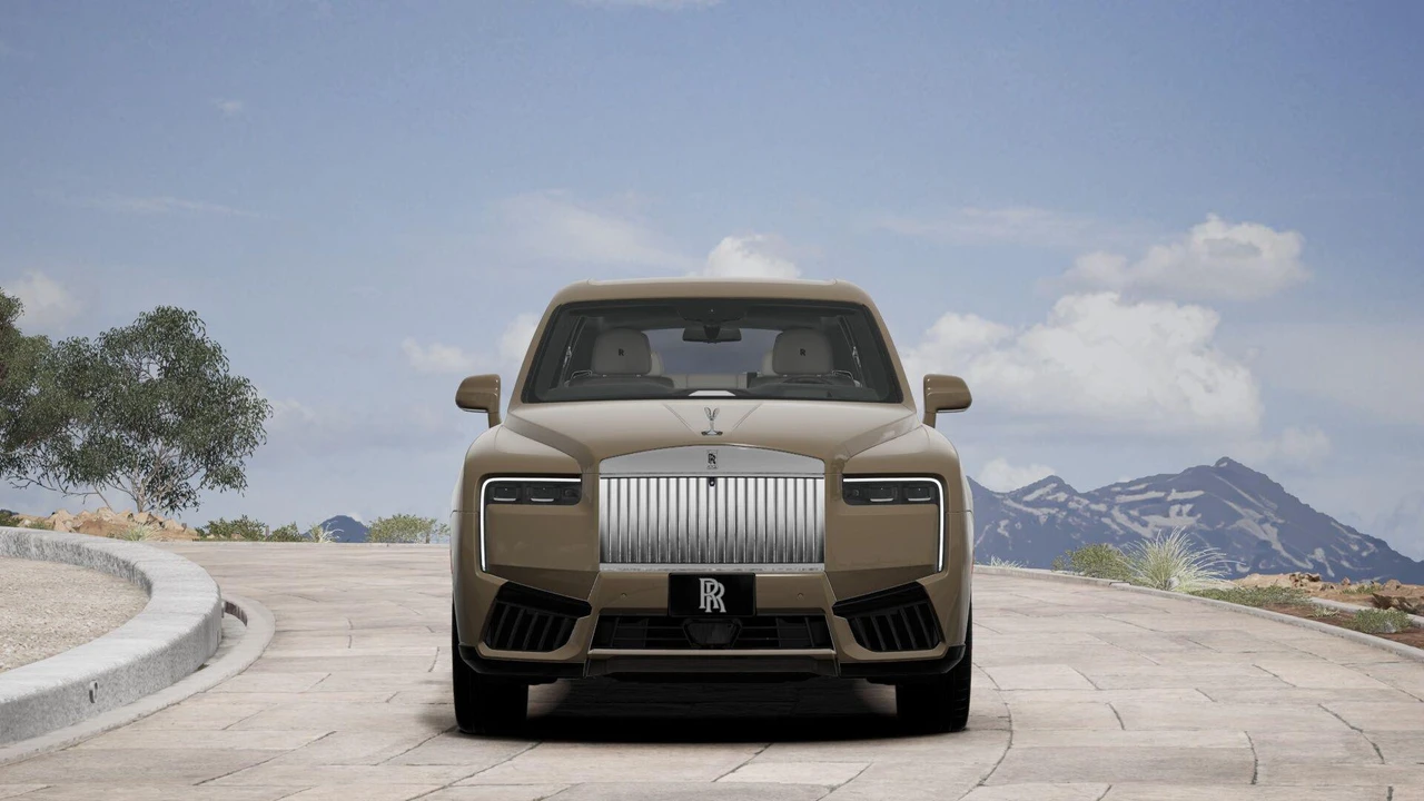 2027 Rolls-Royce Cullinan - Image 7 of 9
