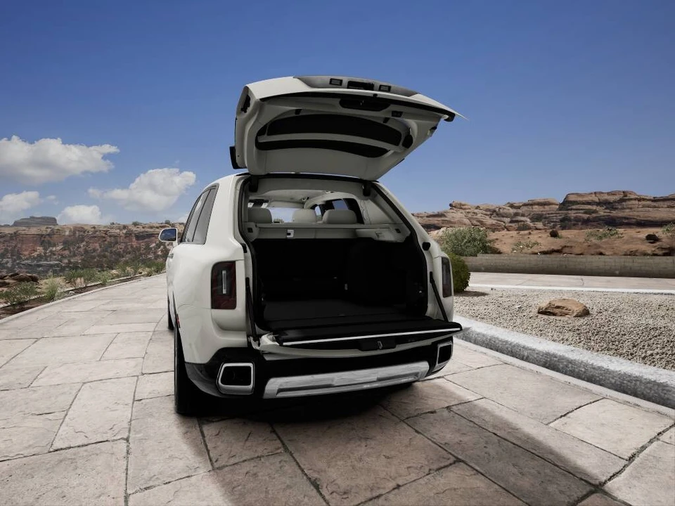 2027 Rolls-Royce Cullinan - Image 12 of 15
