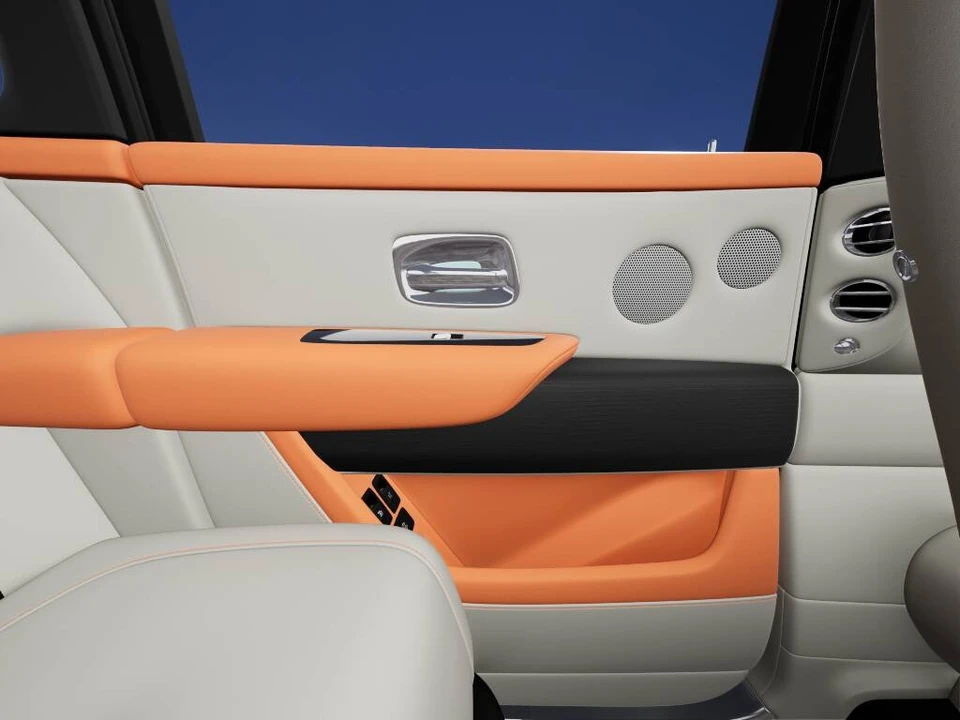 2027 Rolls-Royce Cullinan - Image 9 of 15