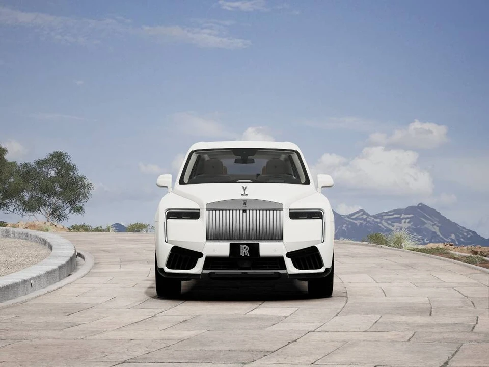 2027 Rolls-Royce Cullinan - Image 14 of 15