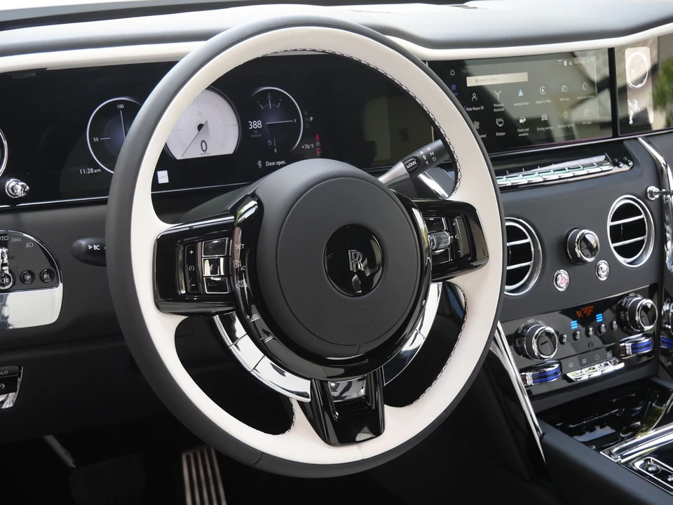 2027 Rolls-Royce Cullinan - Image 17 of 31