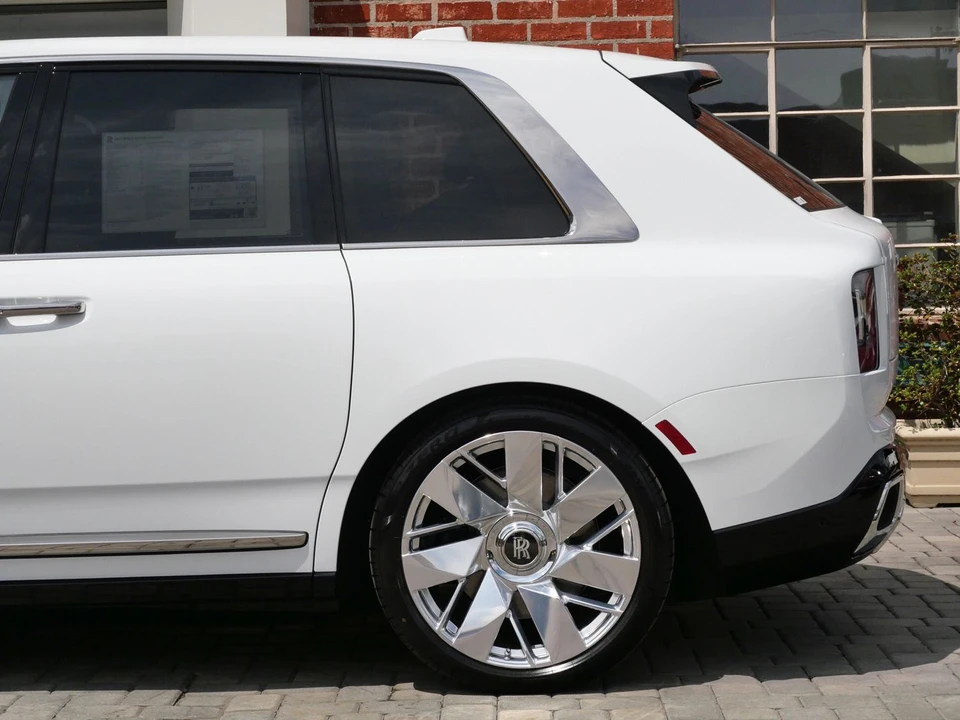 2027 Rolls-Royce Cullinan - Image 13 of 31
