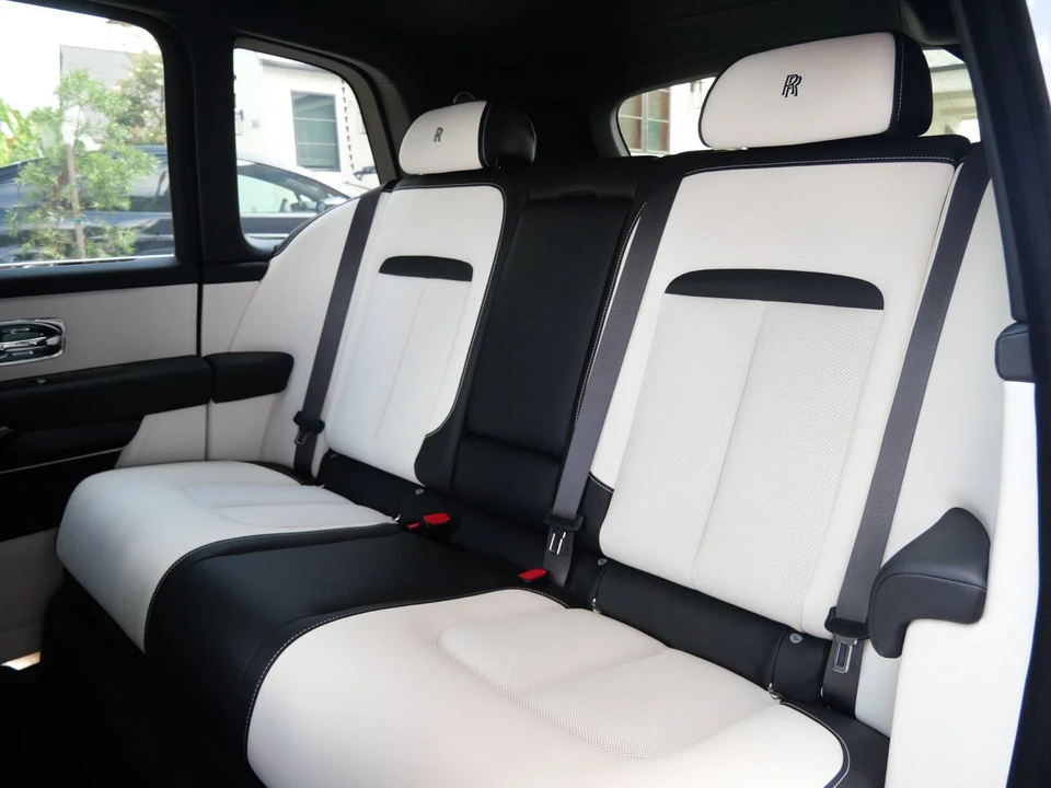 2027 Rolls-Royce Cullinan - Image 8 of 31