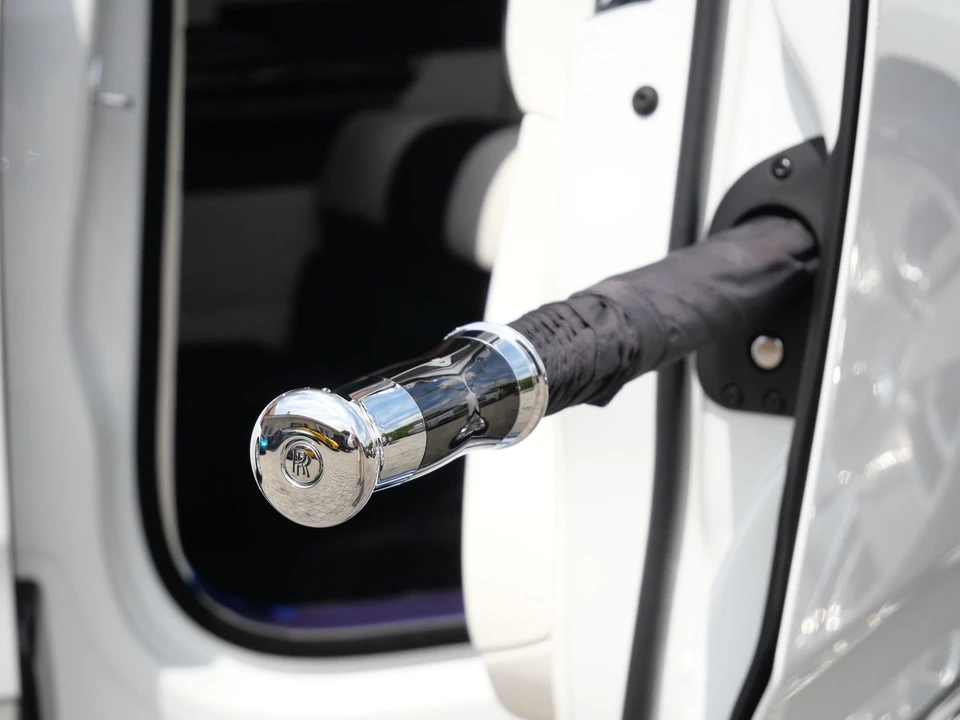 2027 Rolls-Royce Cullinan - Image 6 of 31