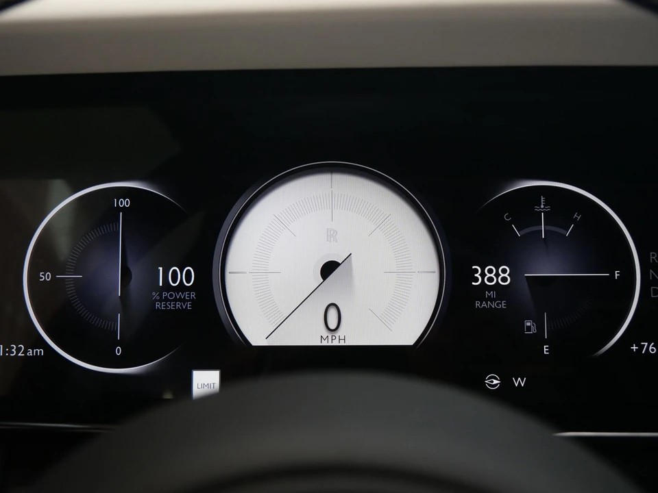 2027 Rolls-Royce Cullinan - Image 16 of 31