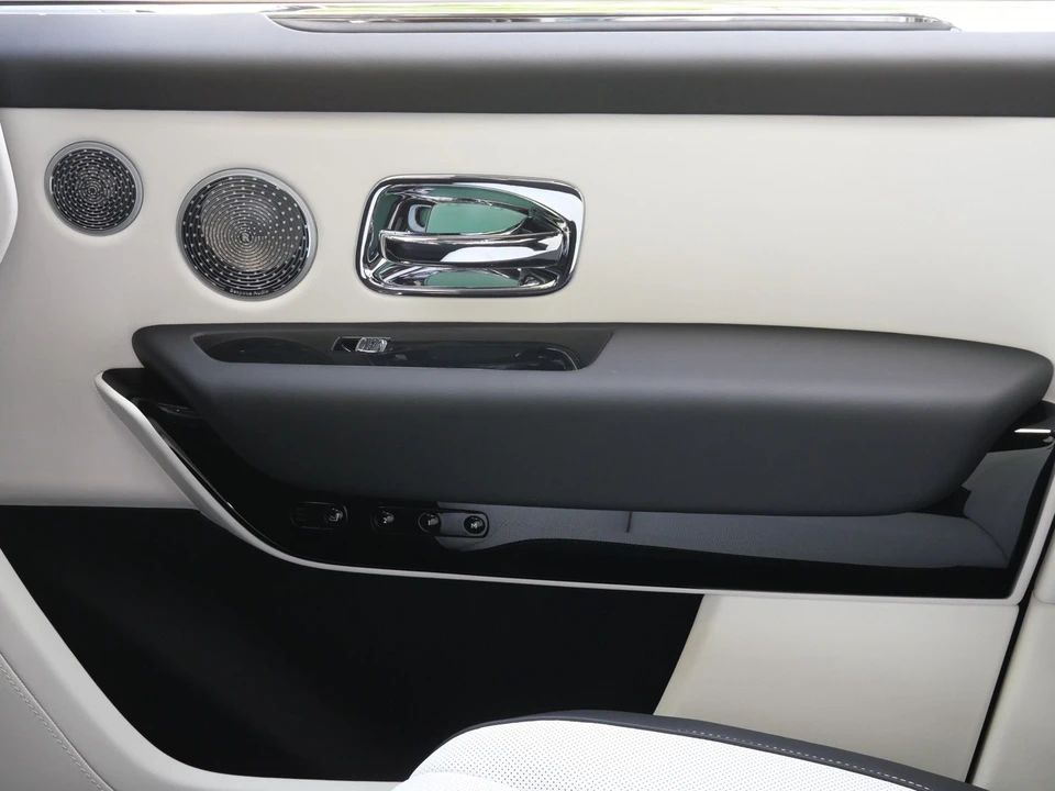 2027 Rolls-Royce Cullinan - Image 11 of 31