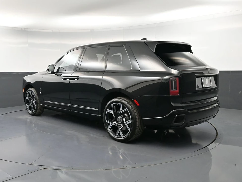 2027 Rolls-Royce Cullinan - Image 3 of 31