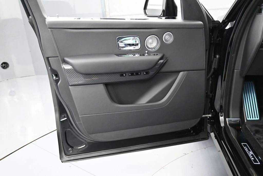2027 Rolls-Royce Cullinan - Image 15 of 31