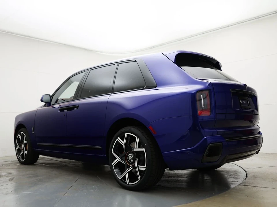 2027 Rolls-Royce Cullinan - Image 2 of 2