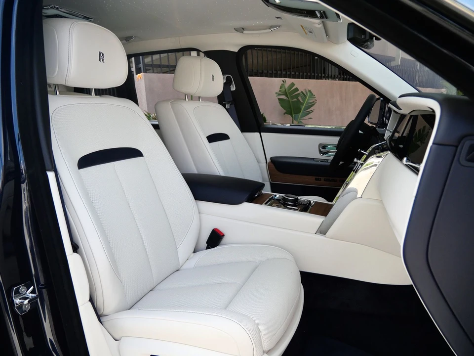 2027 Rolls-Royce Cullinan - Image 31 of 31