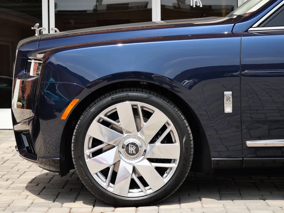 2027 Rolls-Royce Cullinan - Image 12 of 31