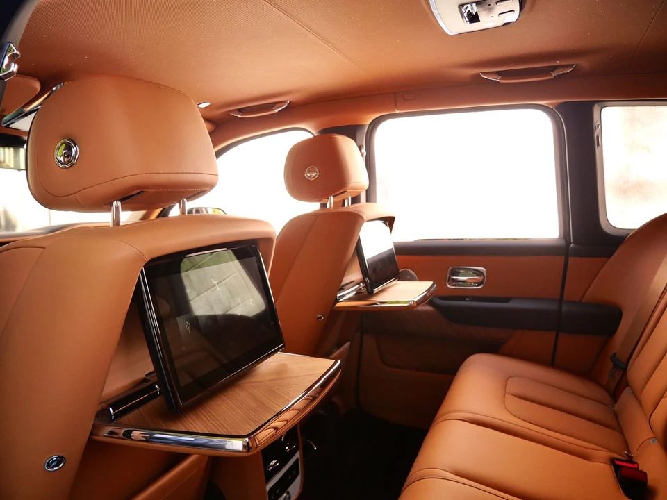 2027 Rolls-Royce Cullinan - Image 28 of 31