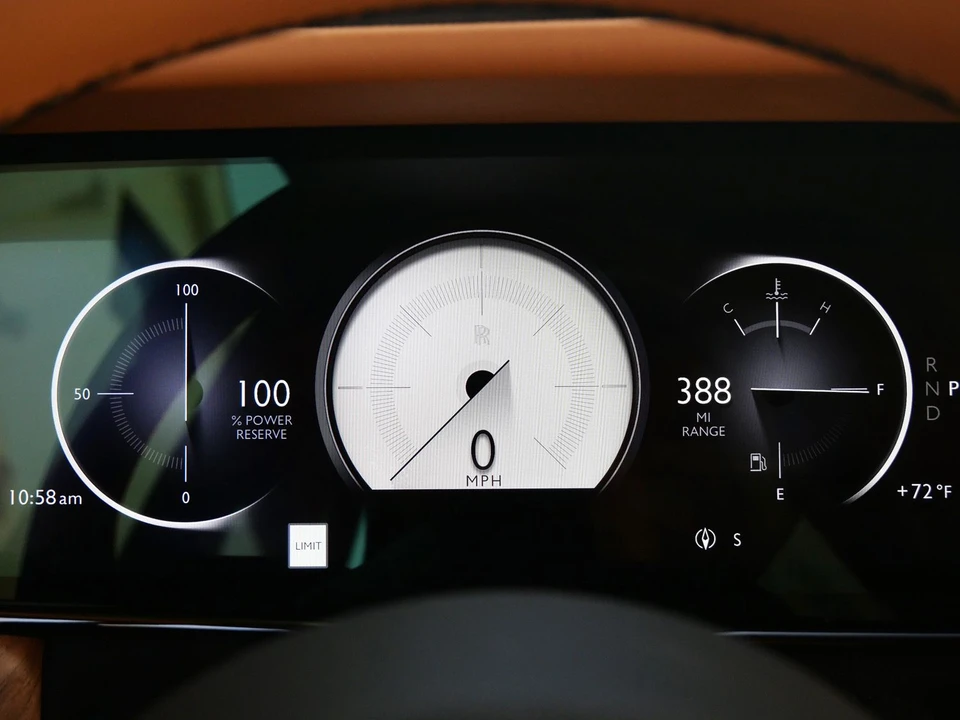 2027 Rolls-Royce Cullinan - Image 16 of 31