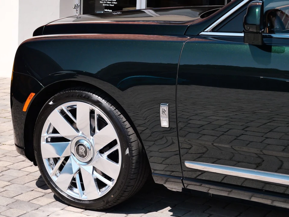 2027 Rolls-Royce Cullinan - Image 13 of 31
