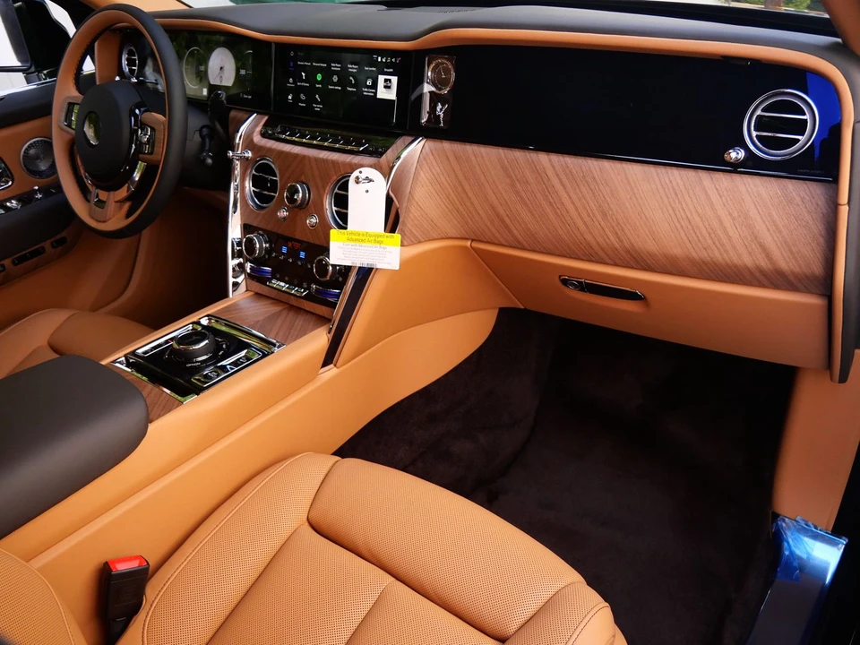 2027 Rolls-Royce Cullinan - Image 18 of 31