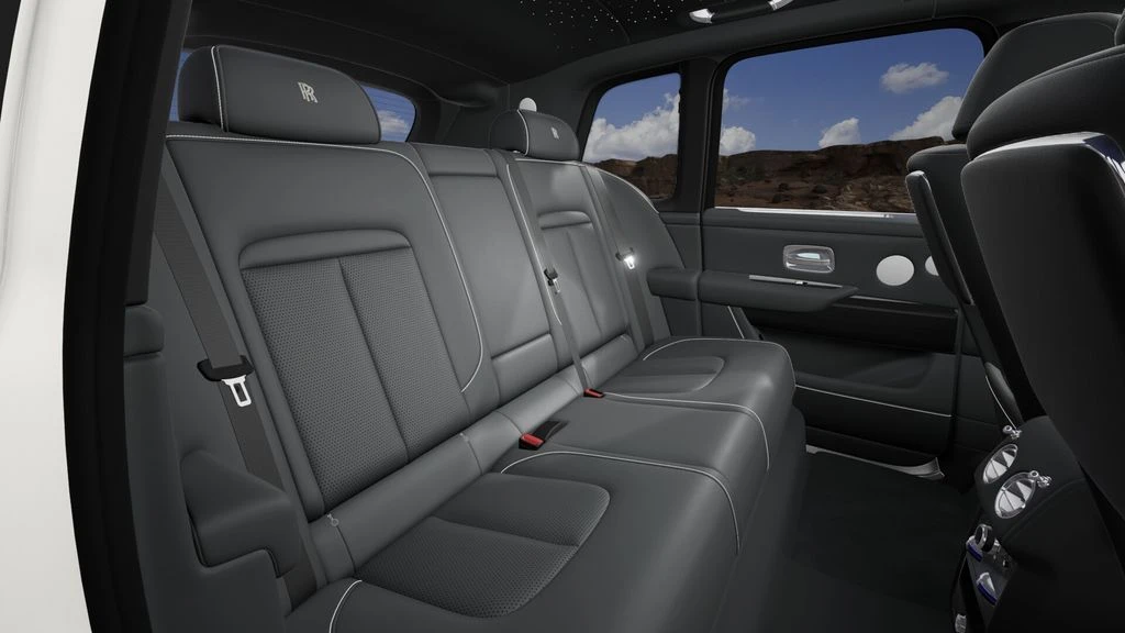2027 Rolls-Royce Cullinan - Image 8 of 8