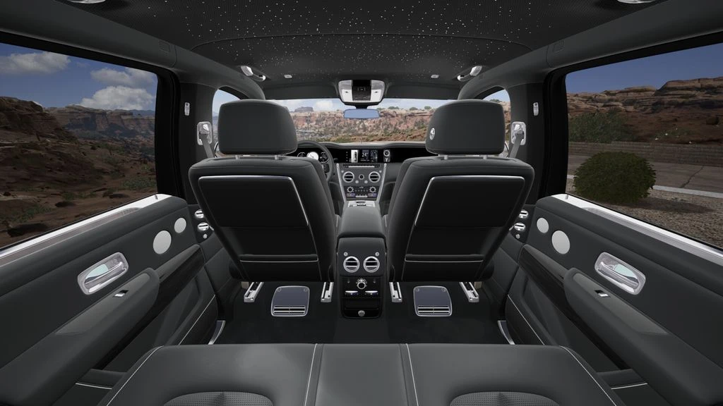 2027 Rolls-Royce Cullinan - Image 7 of 8