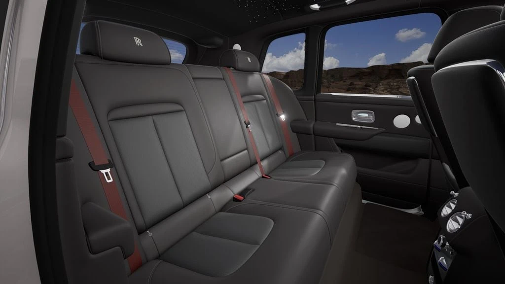 2027 Rolls-Royce Cullinan - Image 8 of 8
