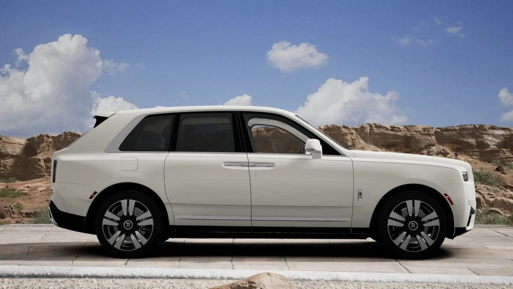 2027 Rolls-Royce Cullinan - Image 2 of 8