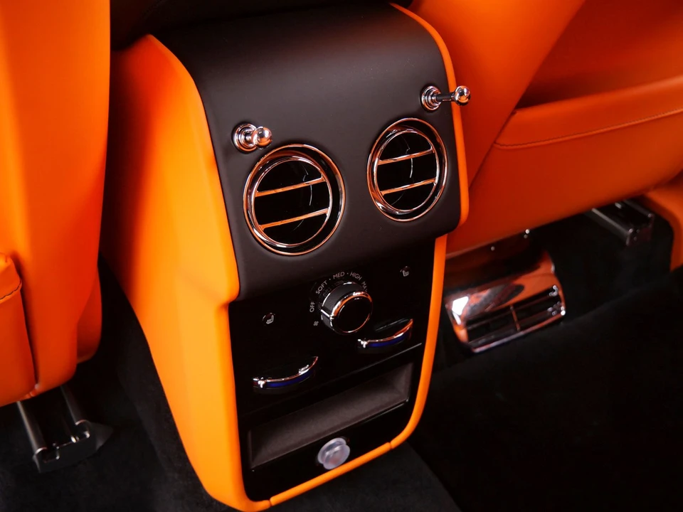 2027 Rolls-Royce Cullinan - Image 27 of 31