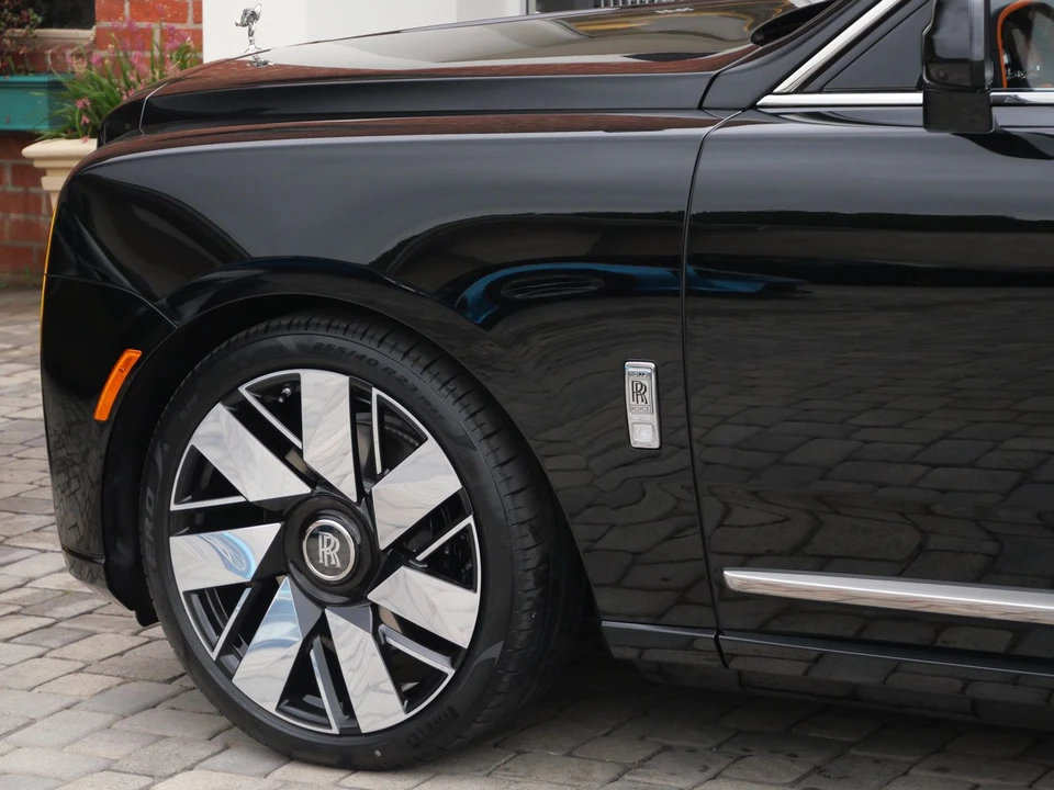 2027 Rolls-Royce Cullinan - Image 13 of 31