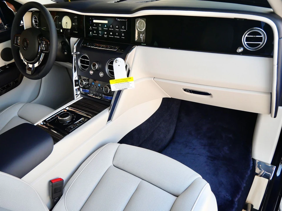 2027 Rolls-Royce Cullinan - Image 18 of 31