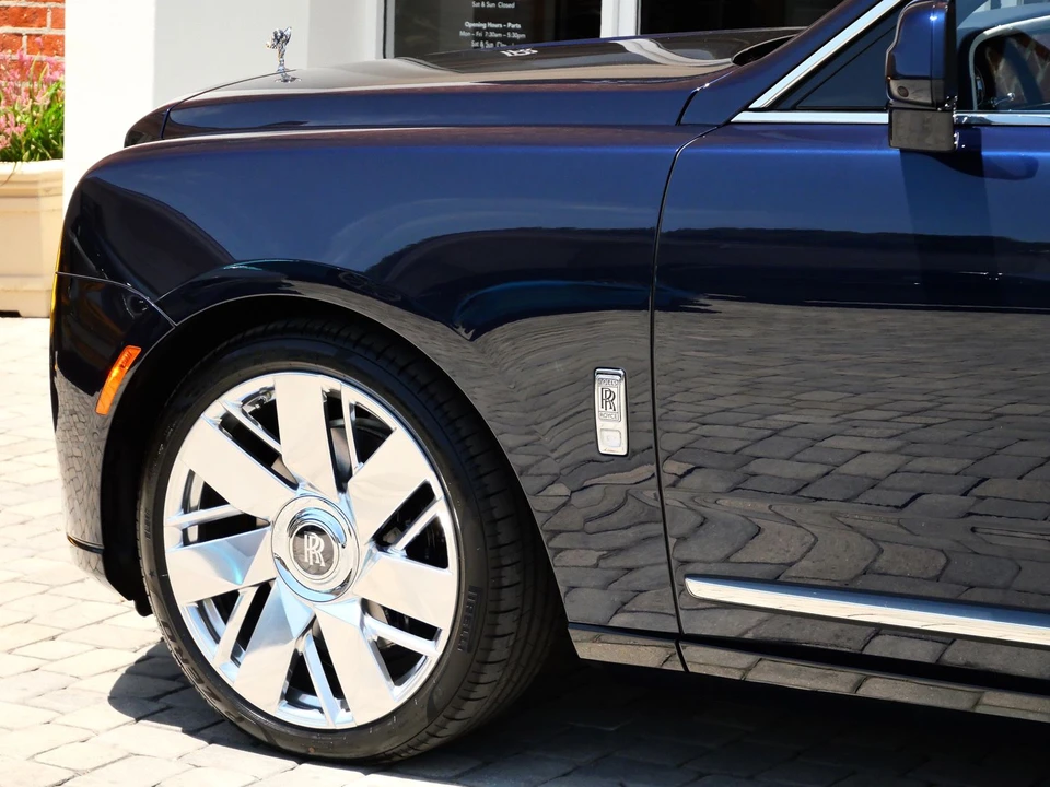 2027 Rolls-Royce Cullinan - Image 13 of 31