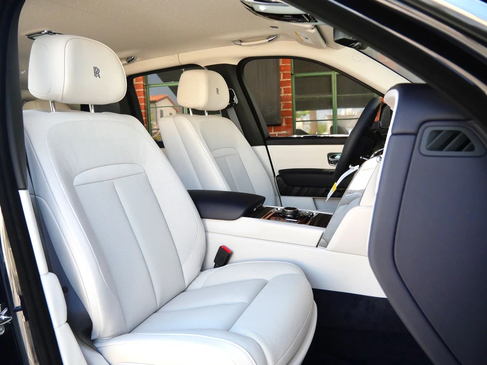 2027 Rolls-Royce Cullinan - Image 30 of 31