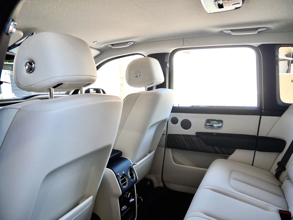 2027 Rolls-Royce Cullinan - Image 27 of 31