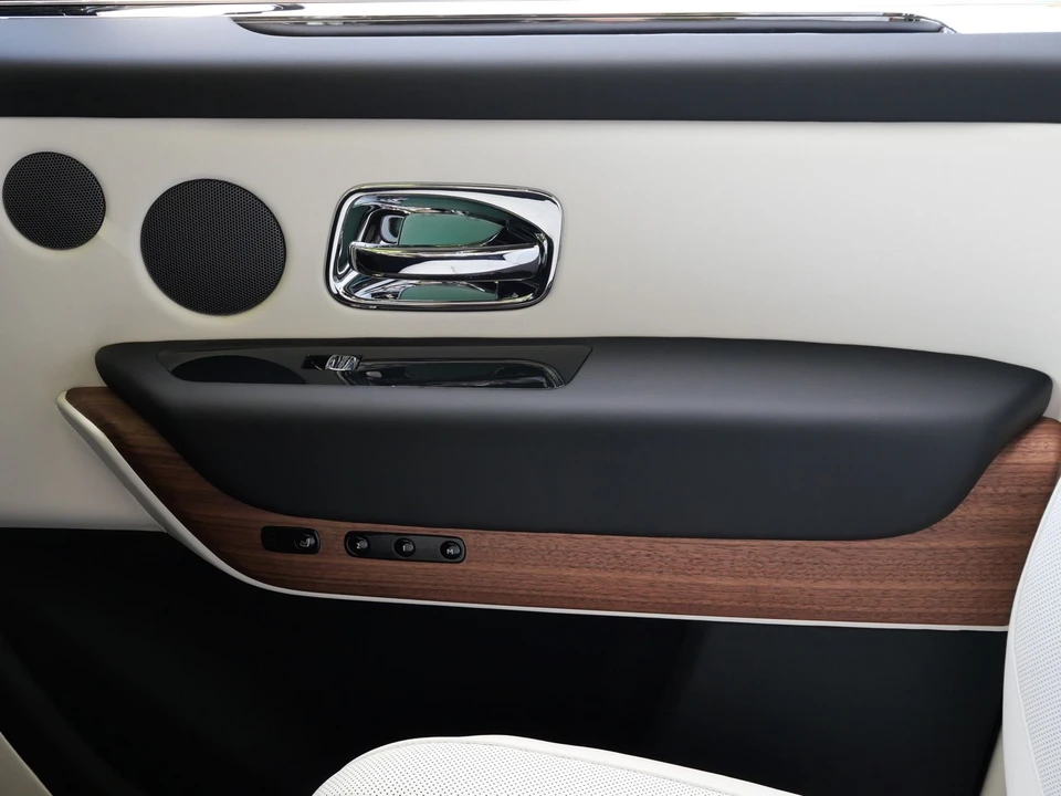 2027 Rolls-Royce Cullinan - Image 11 of 31