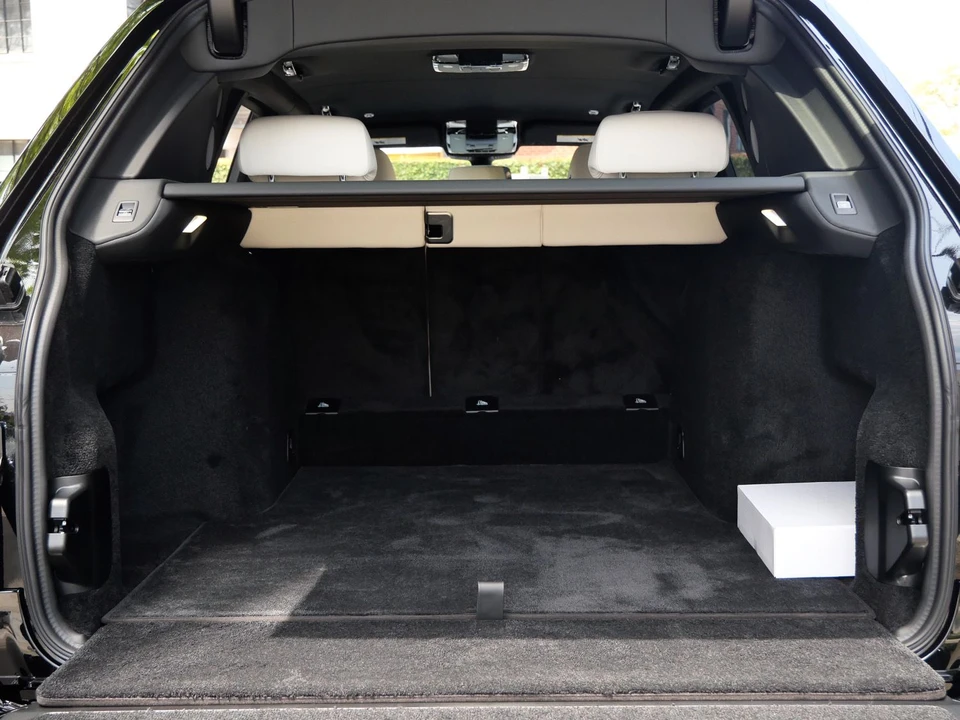 2027 Rolls-Royce Cullinan - Image 29 of 31