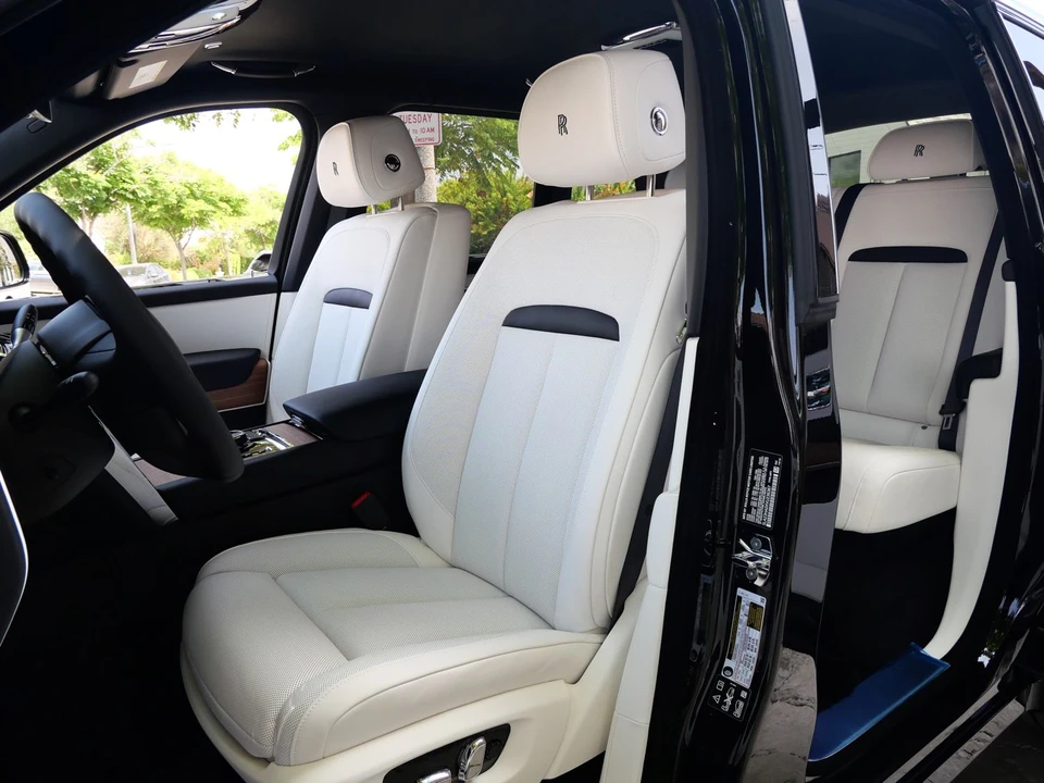 2027 Rolls-Royce Cullinan - Image 26 of 31