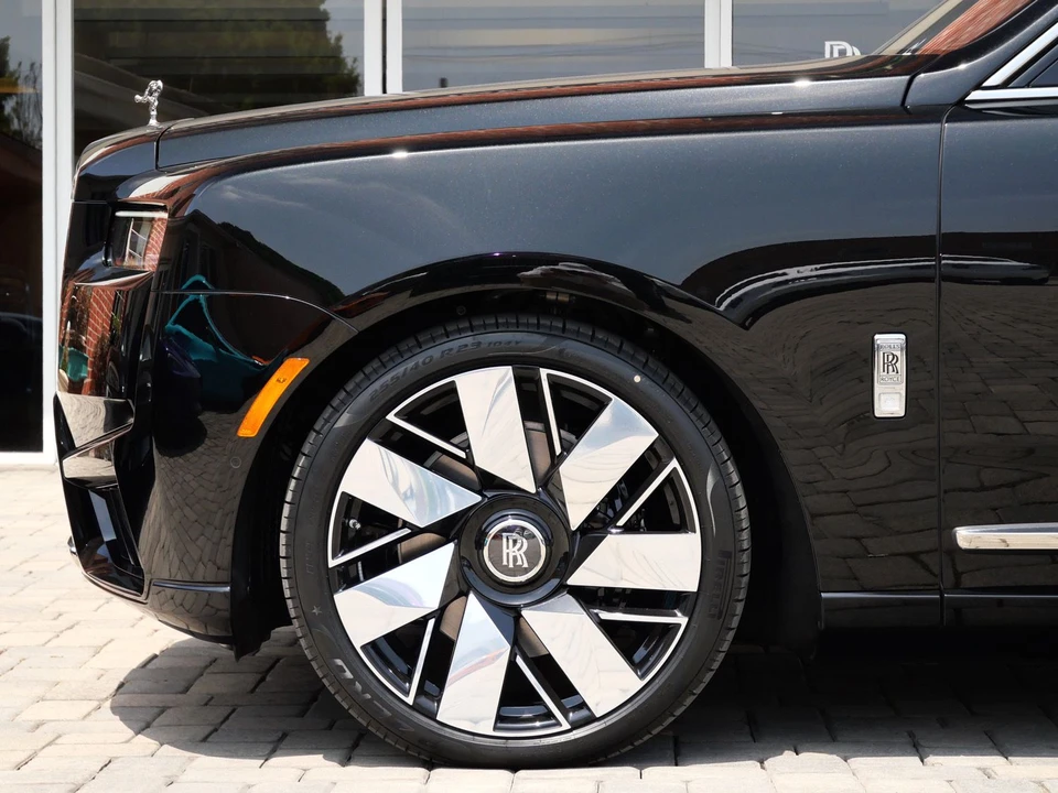 2027 Rolls-Royce Cullinan - Image 12 of 31