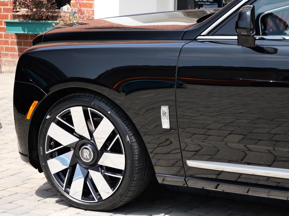 2027 Rolls-Royce Cullinan - Image 22 of 31