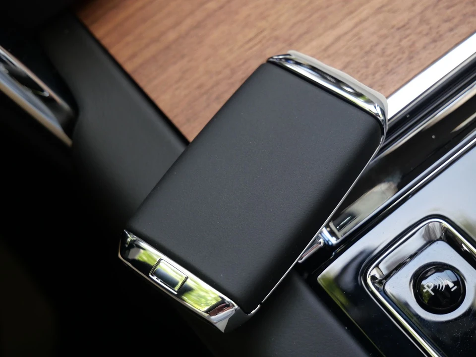 2027 Rolls-Royce Cullinan - Image 15 of 31