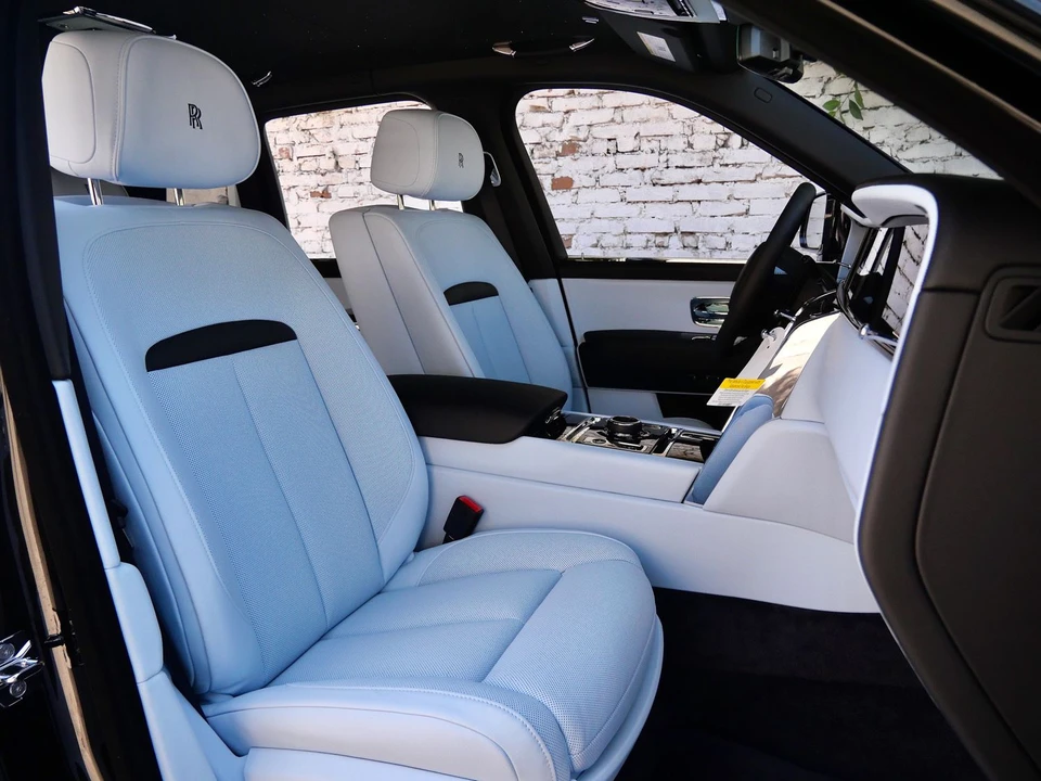 2027 Rolls-Royce Cullinan - Image 31 of 31