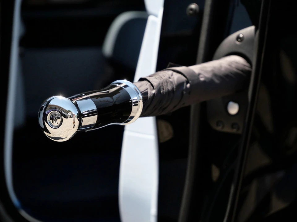 2027 Rolls-Royce Cullinan - Image 6 of 31